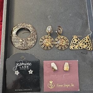 BUNDLE OF 5 PAIRS OF EARRINGS SET